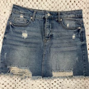 🌸Wild Fable🌸 Denim Mini Skirt. Size 8